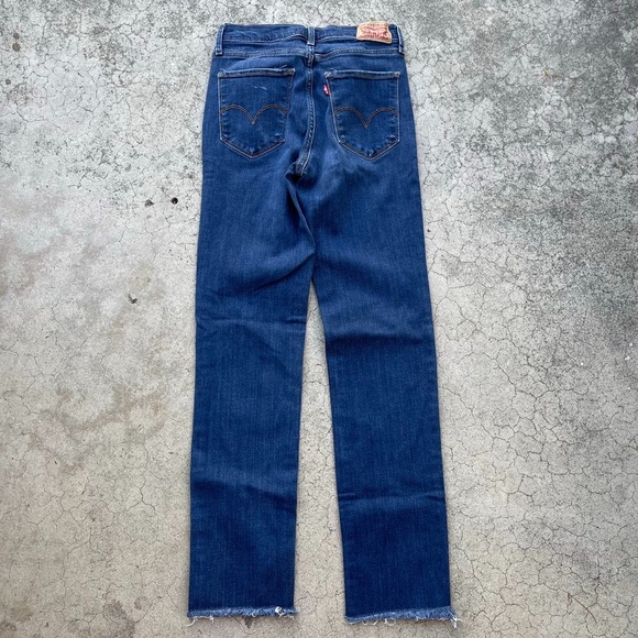 Levi’s 724 High Rise Straight Raw Hem Medium Wash Denim Blue Jeans Sz 26 Stretch - Picture 5 of 7